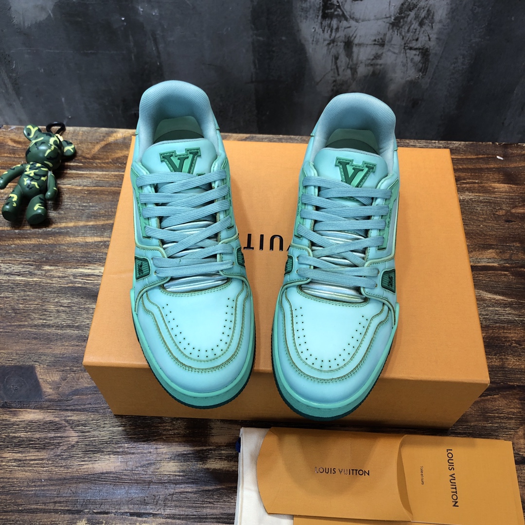 LV 2022SS New collection fashion show sneaker