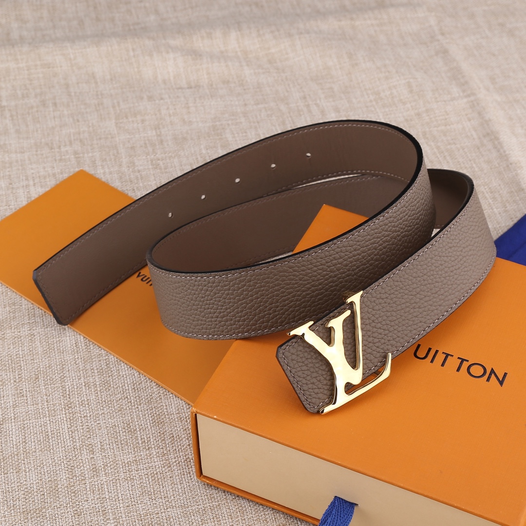 Louis Vuitton Belt in Brown