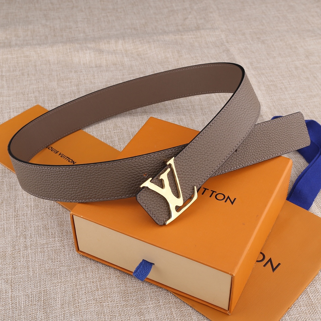 Louis Vuitton Belt in Brown