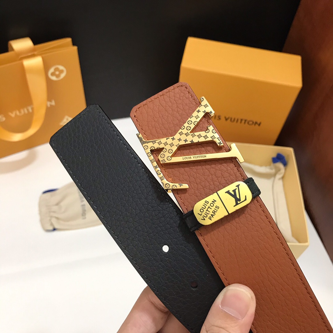 Louis Vuitton Belt in Brown