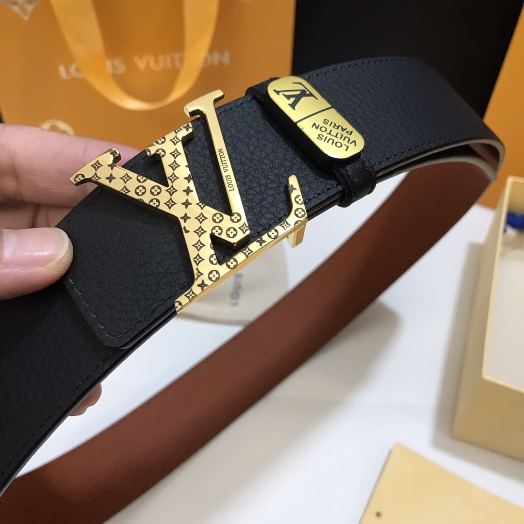 Louis Vuitton Belt in Brown