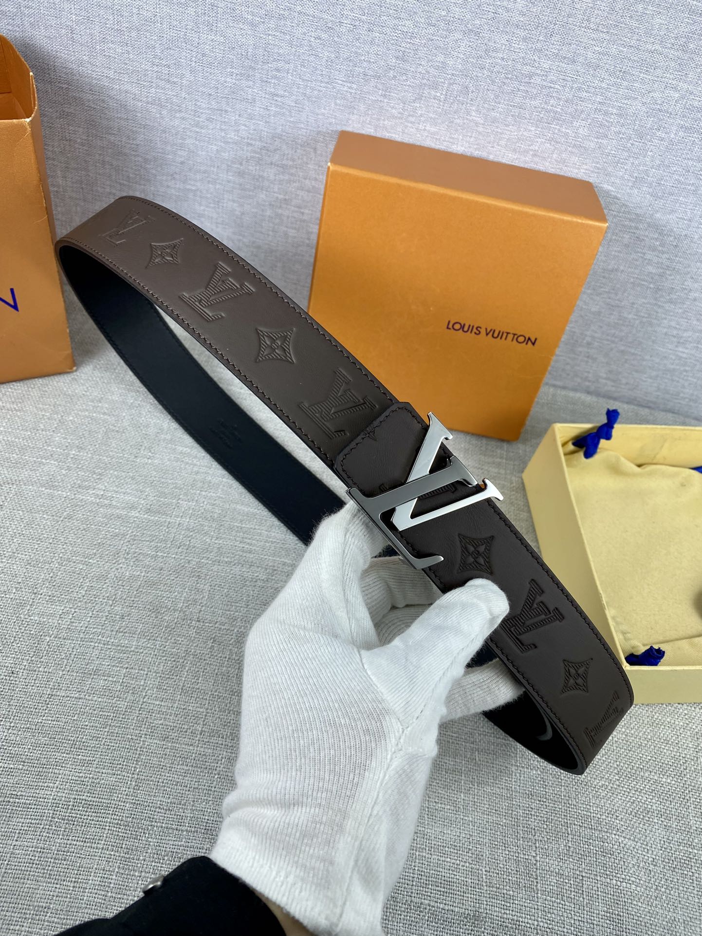 Louis Vuitton Belt in Brown