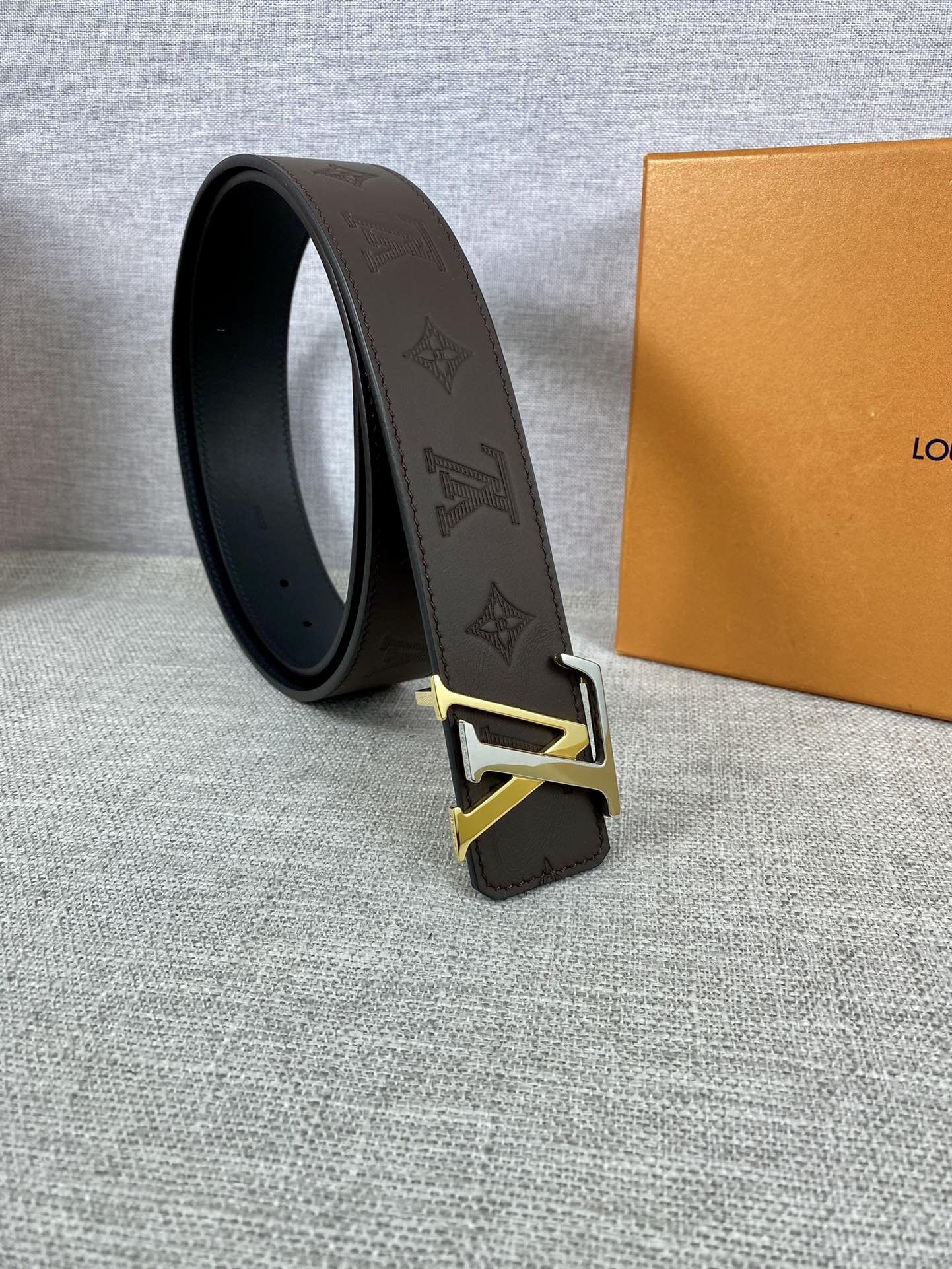 Louis Vuitton Belt in Brown