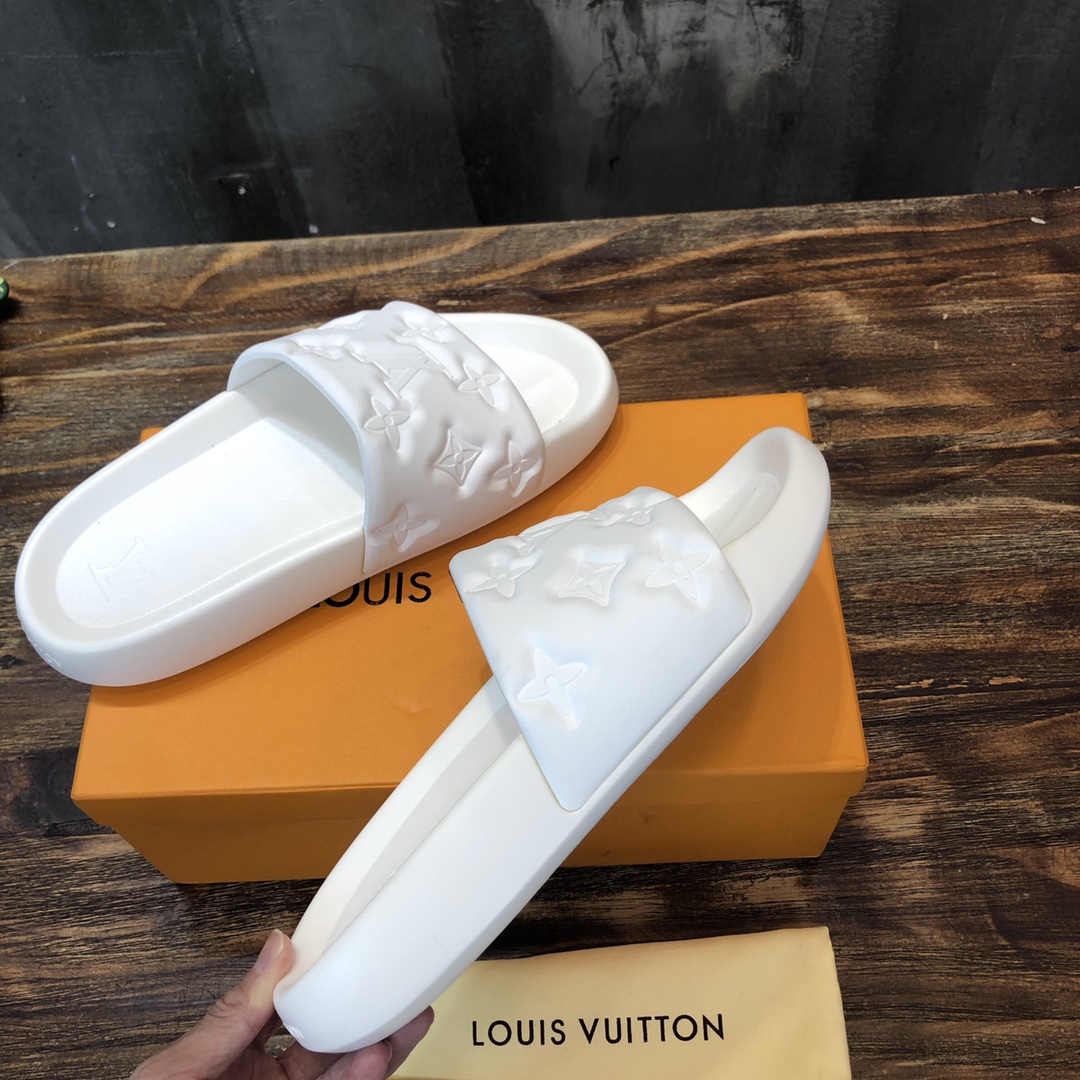 LV 2022SS hot sale couple colorful embossment slipper