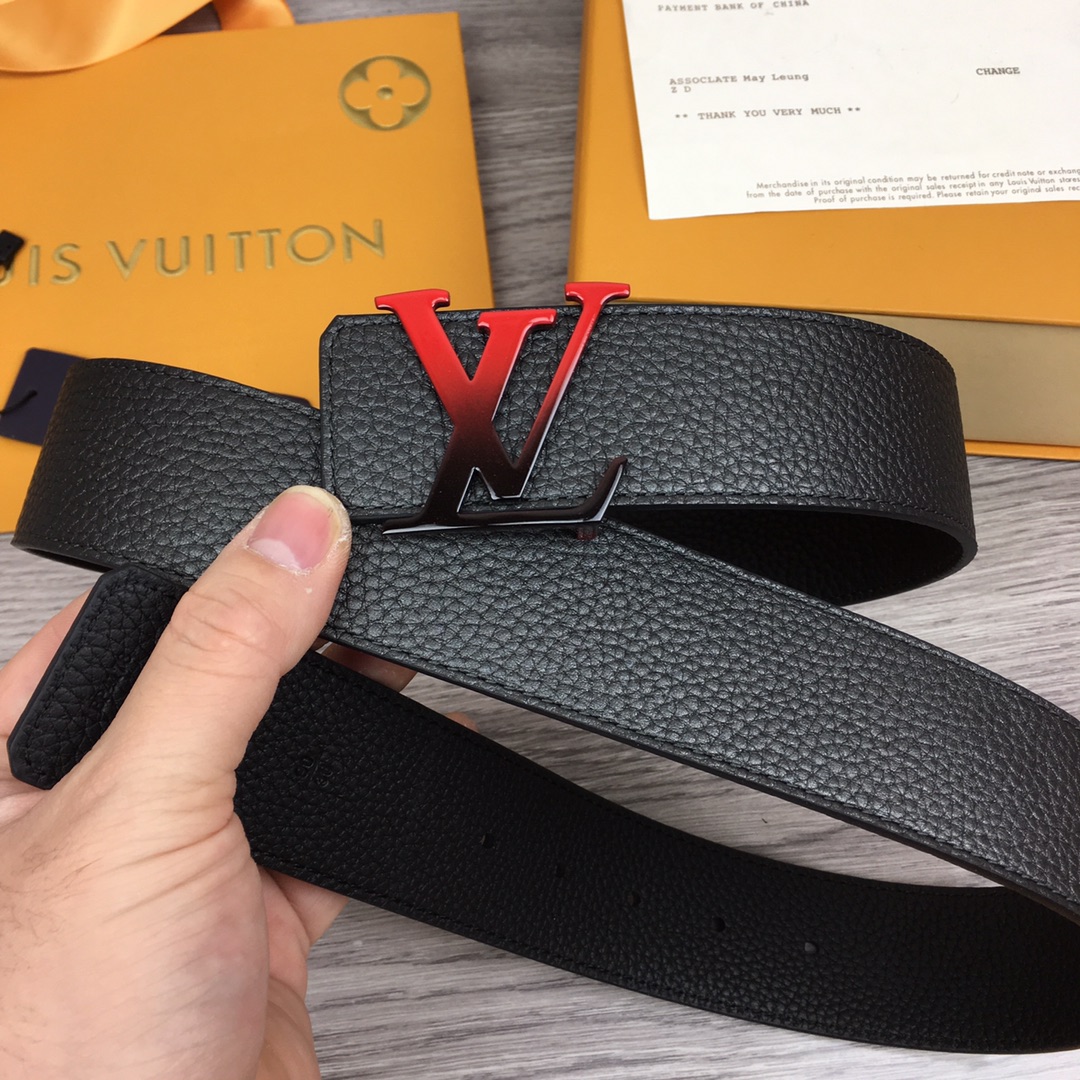 Louis Vuitton Belt in Black