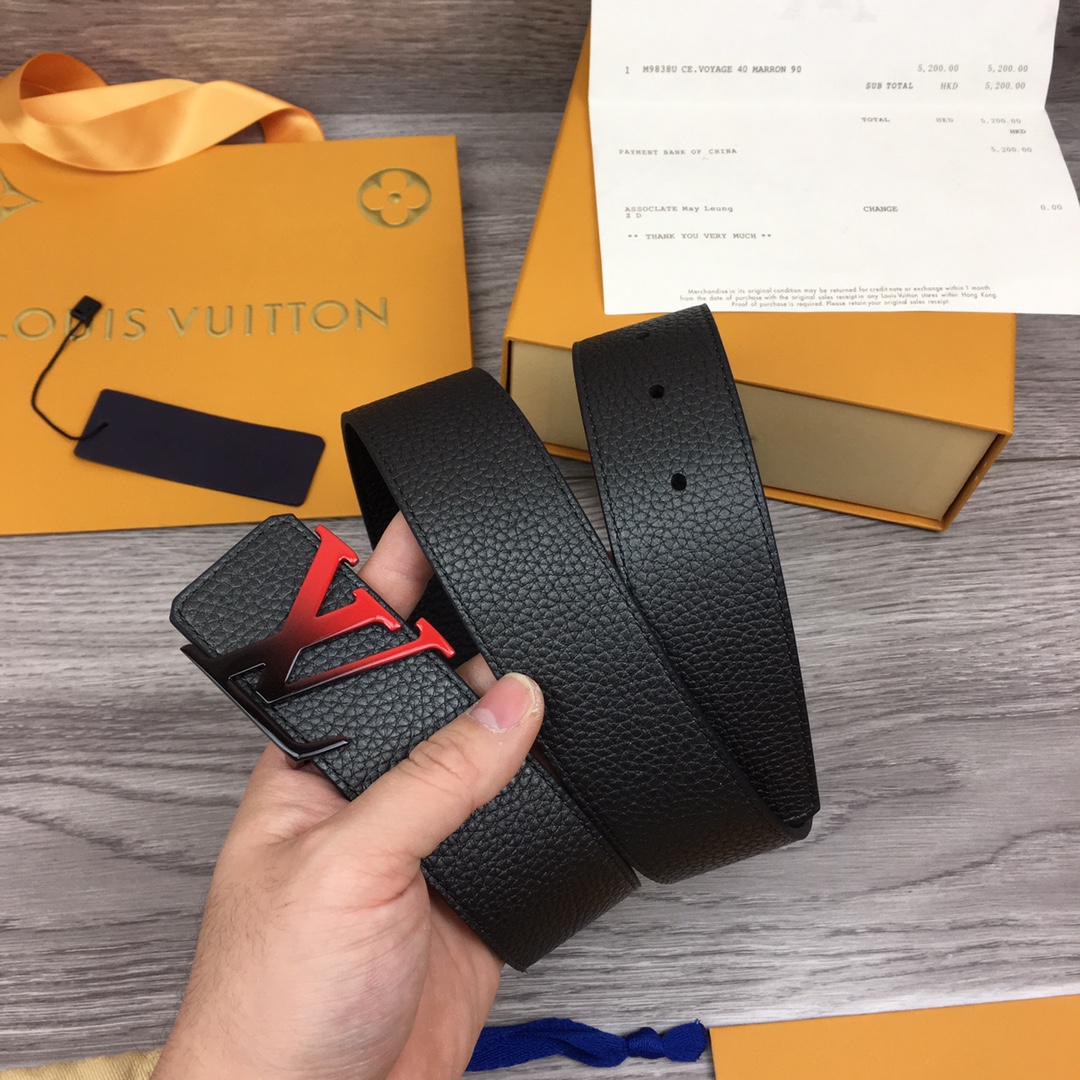 Louis Vuitton Belt in Black