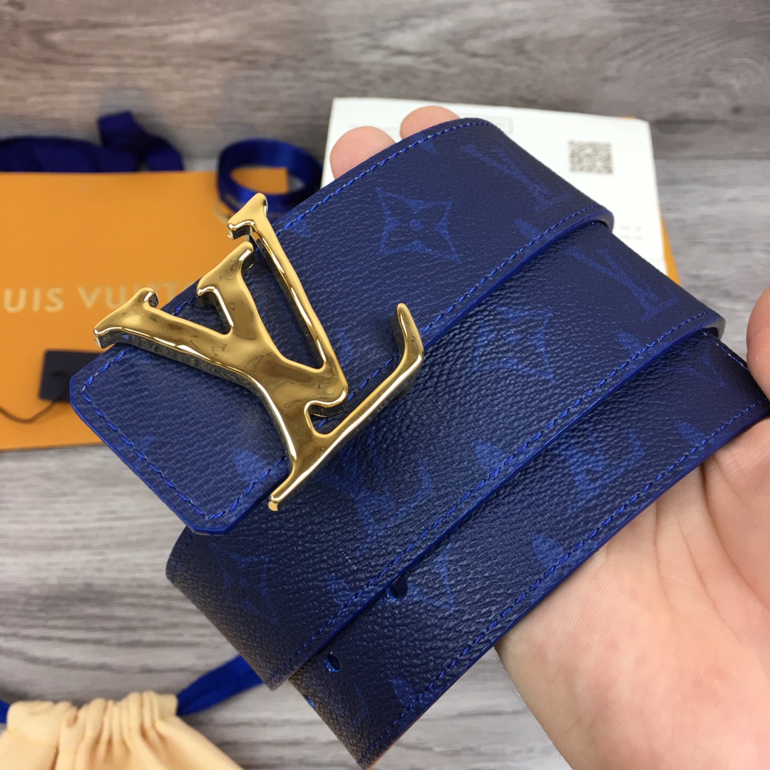 Louis Vuitton Belt in Black