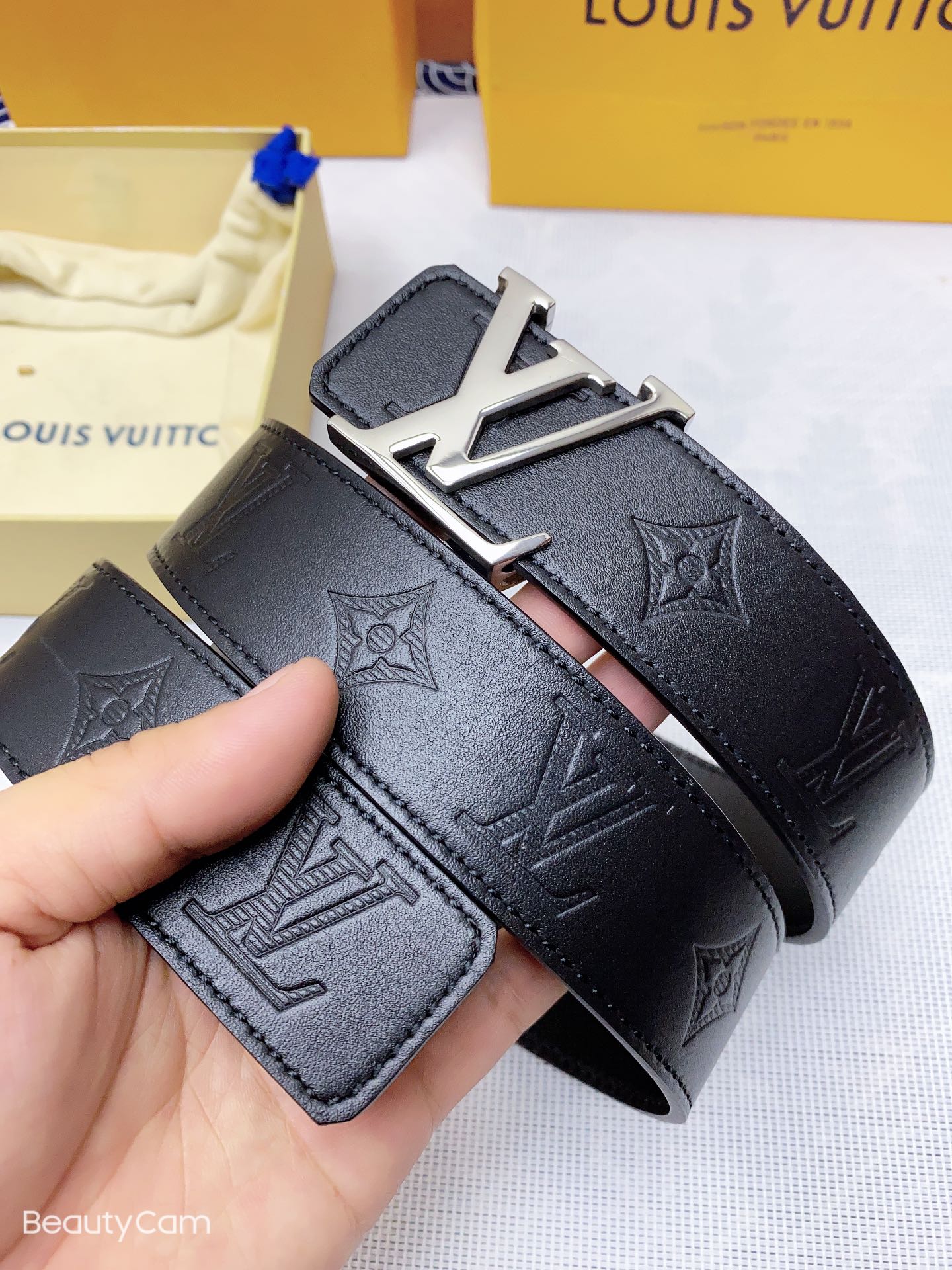 Louis Vuitton Belt in Black