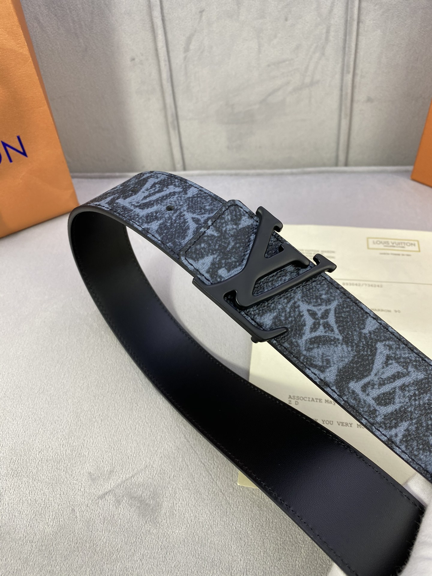 Louis Vuitton Belt in Black