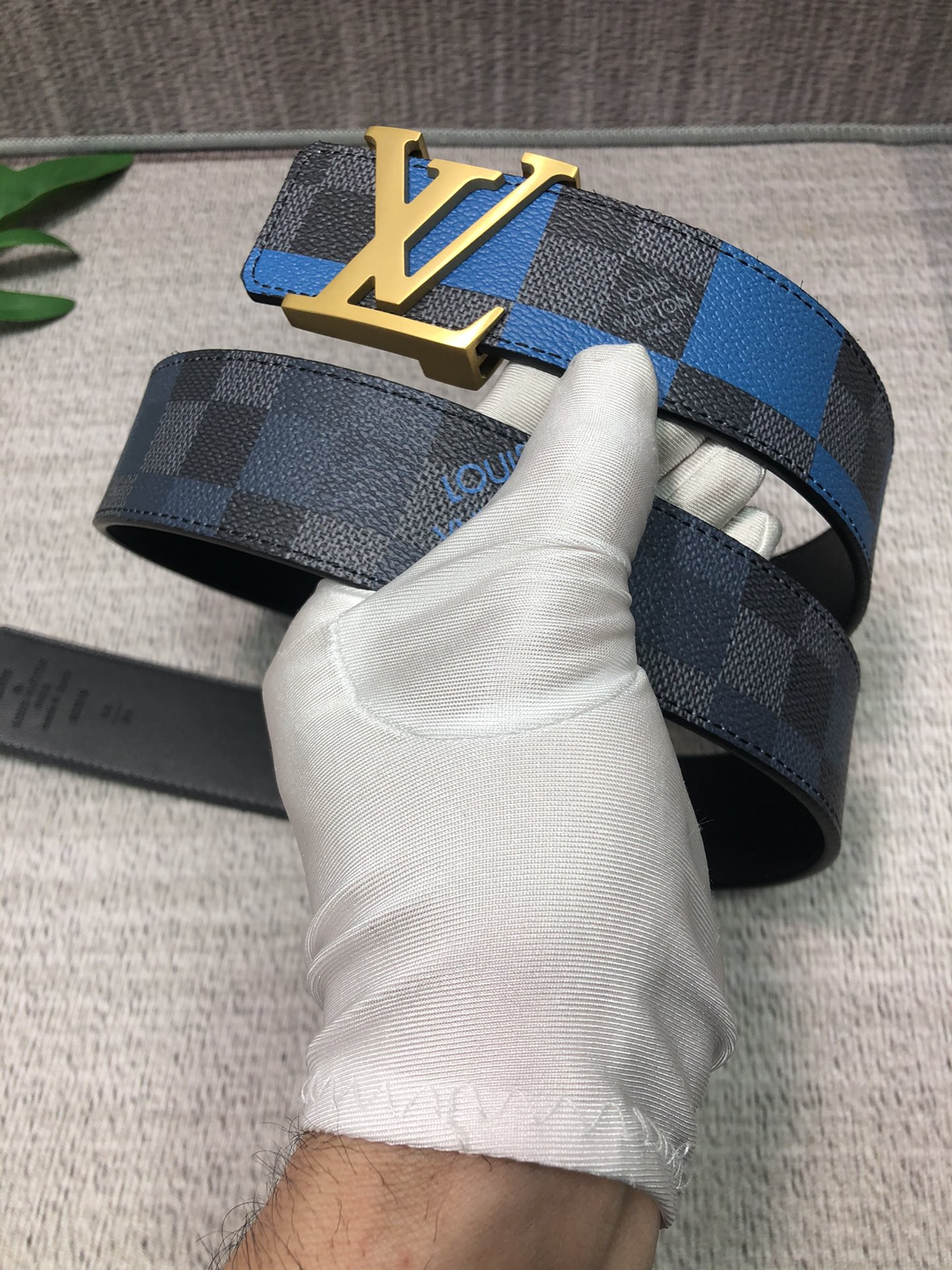 Louis Vuitton Belt in Black