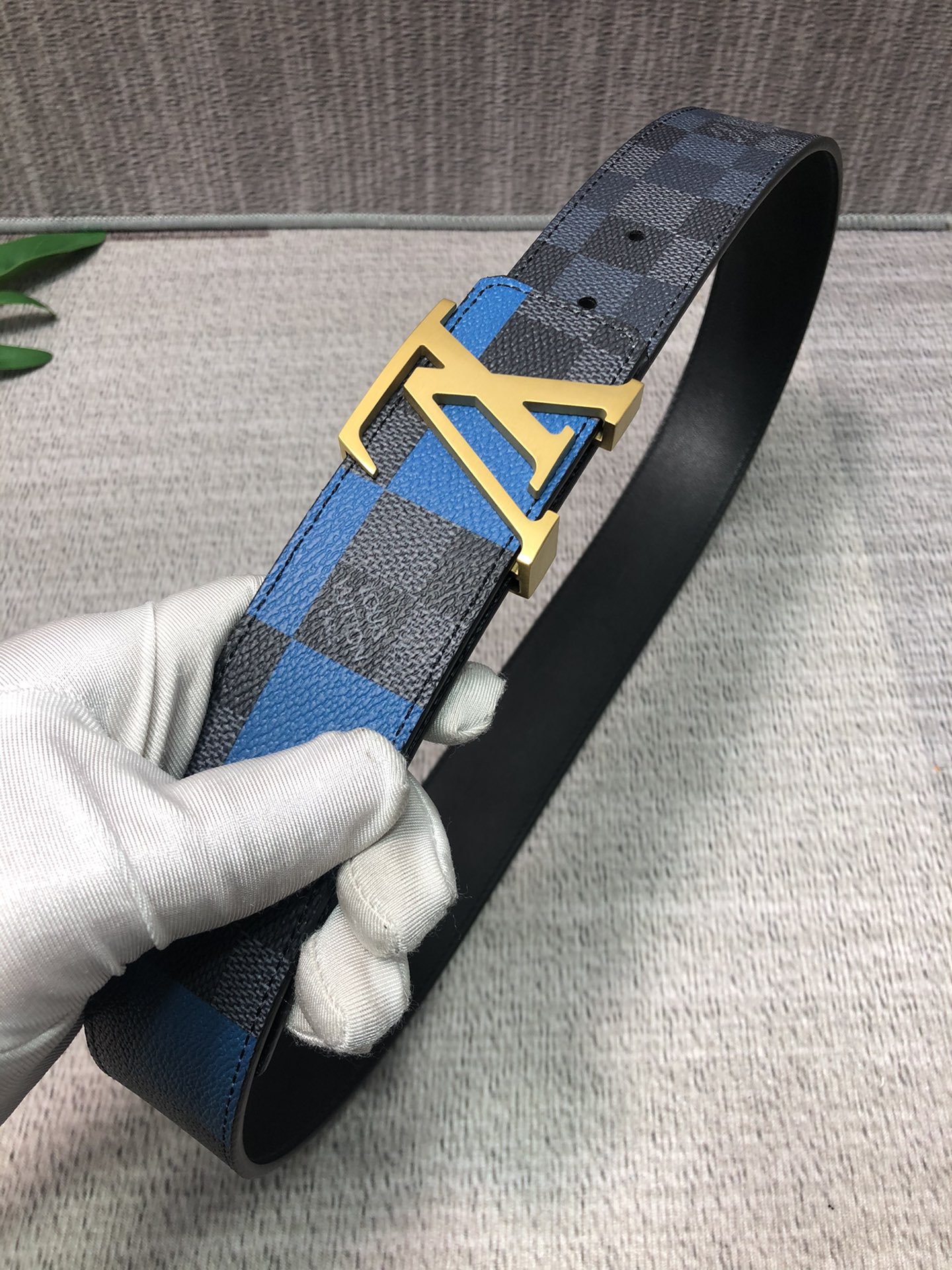 Louis Vuitton Belt in Black