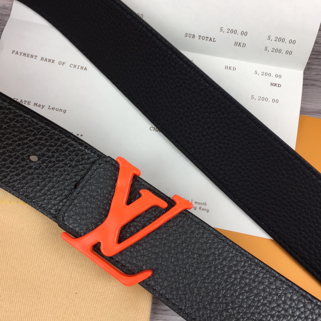 Louis Vuitton Belt in Black