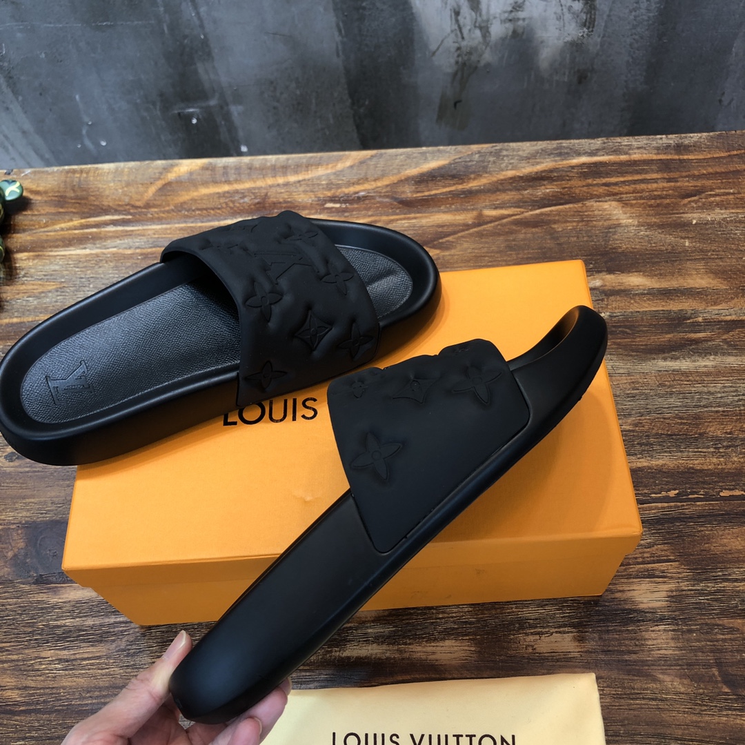 LV 2022SS hot sale couple colorful embossment slipper