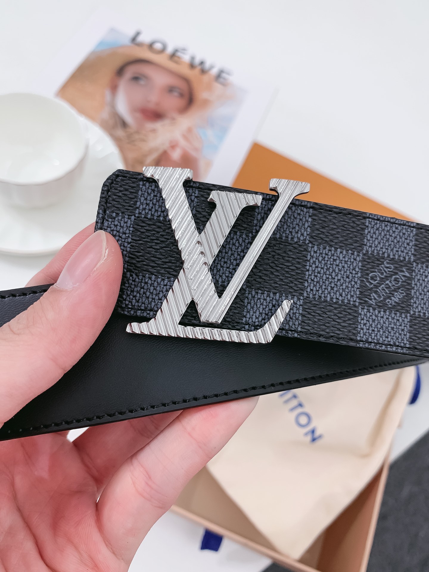 Louis Vuitton Belt in Black