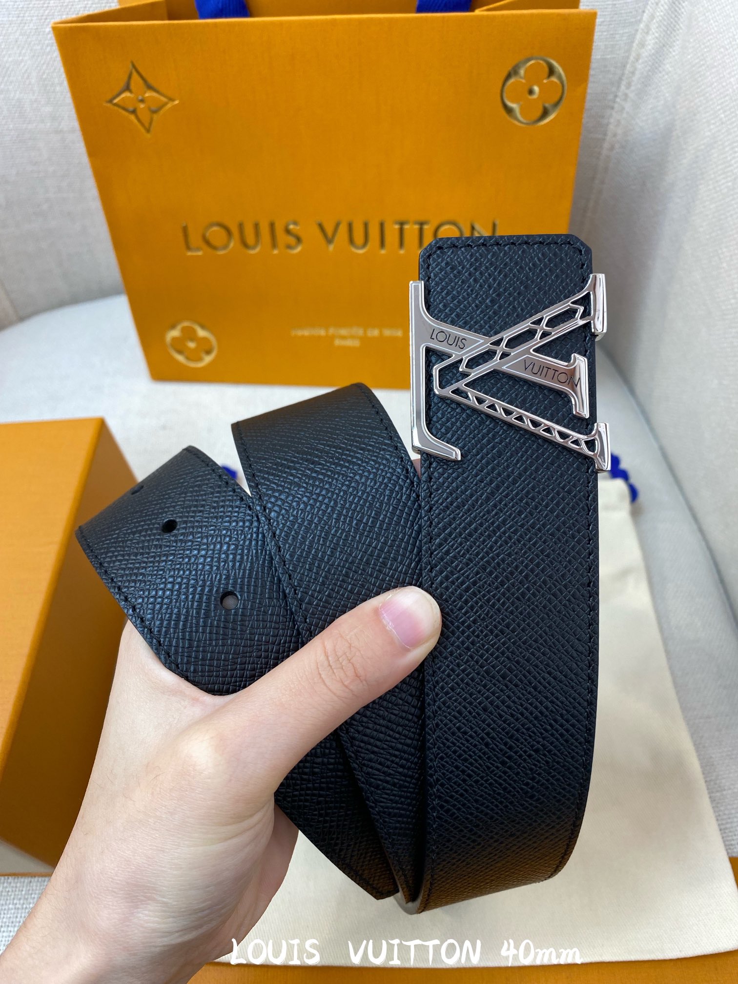 Louis Vuitton Belt in Black