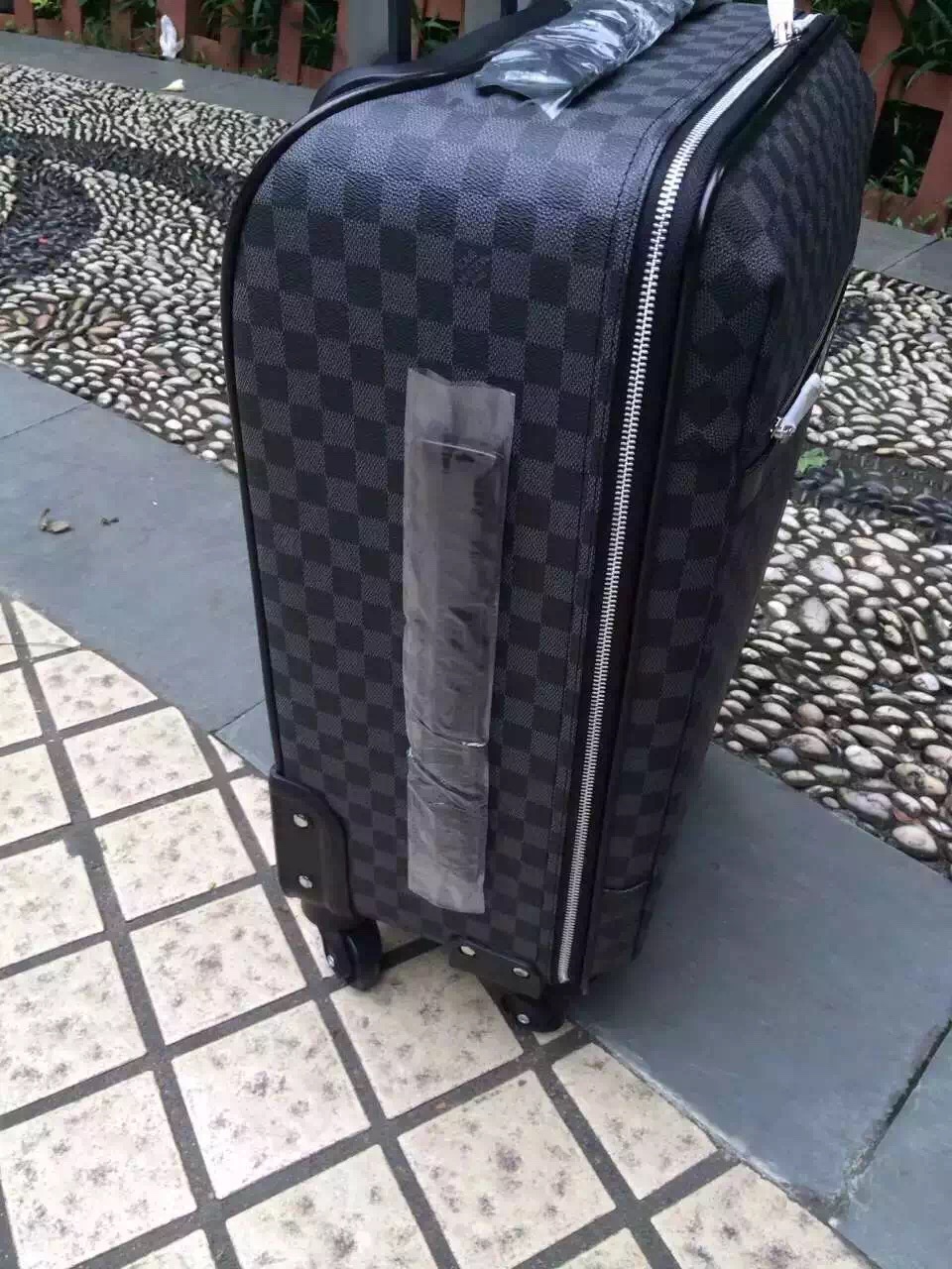 High Quality LV Luggage Bags LV010