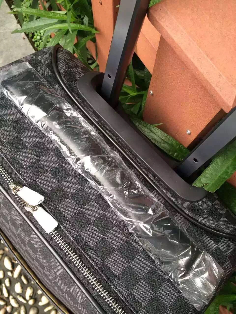 High Quality LV Luggage Bags LV007