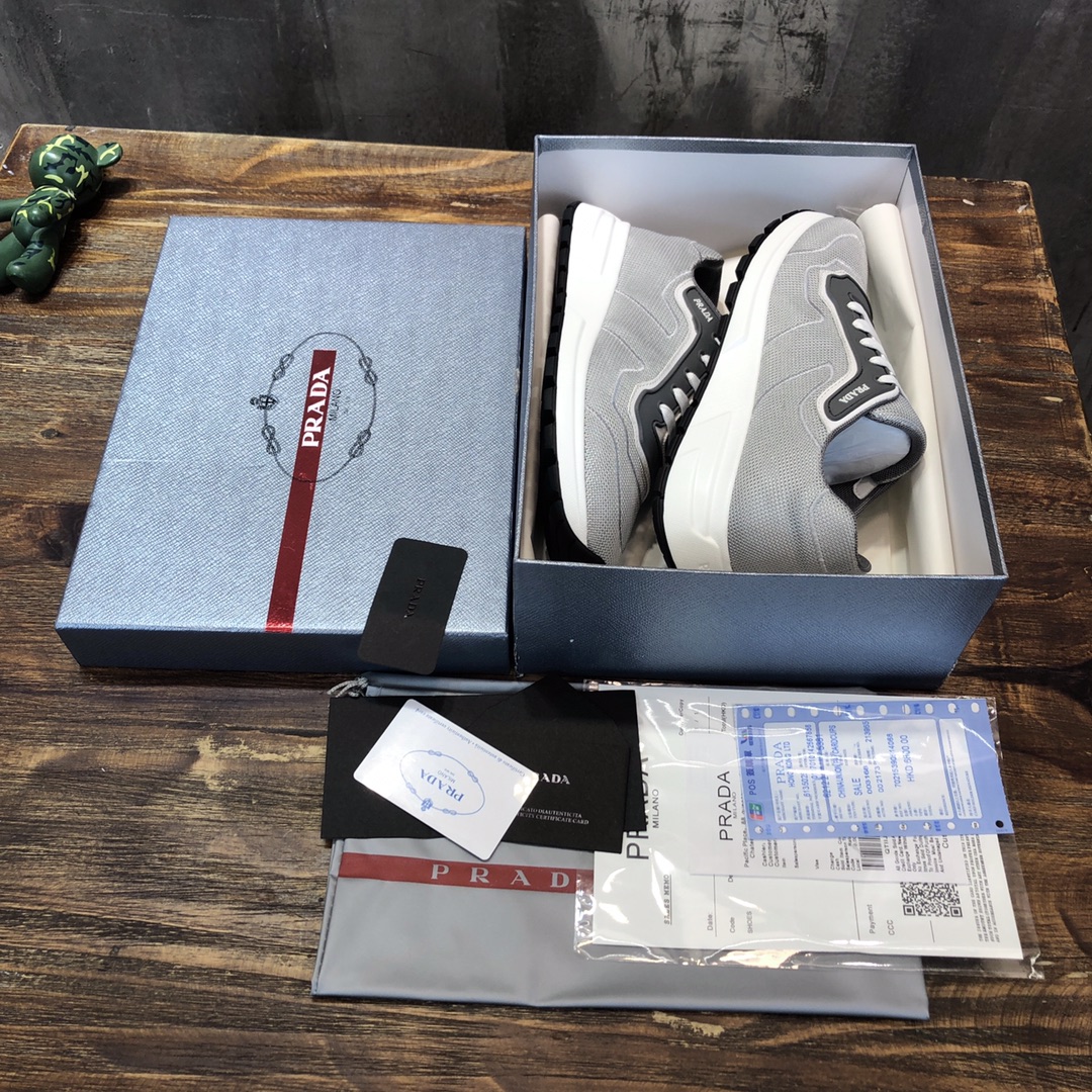 Prada 2022 new arrival hot sale sneaker