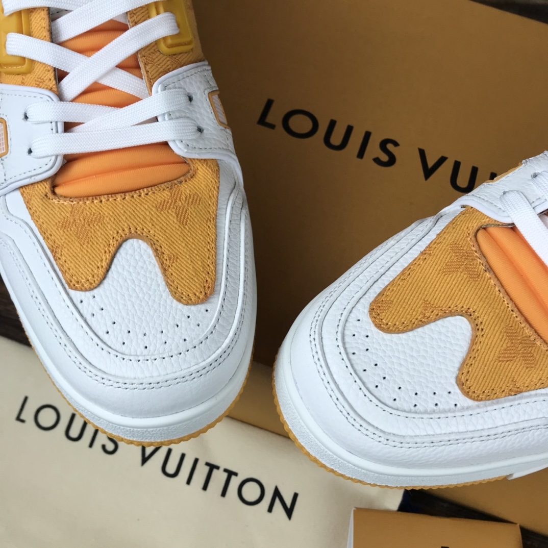 LV 2022 new collection fashion show sneaker