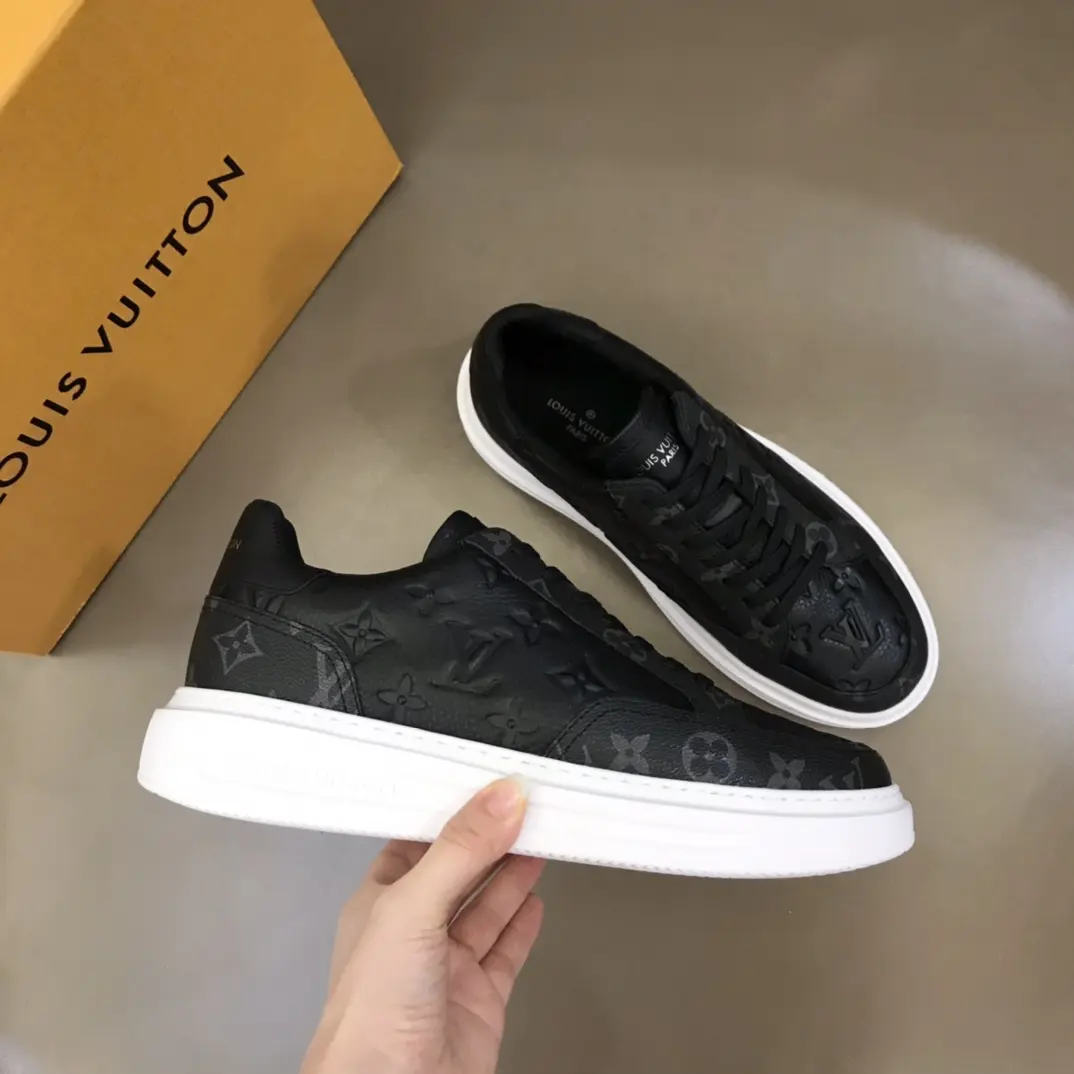 LV 2022 Beverly Hills sneakers in black