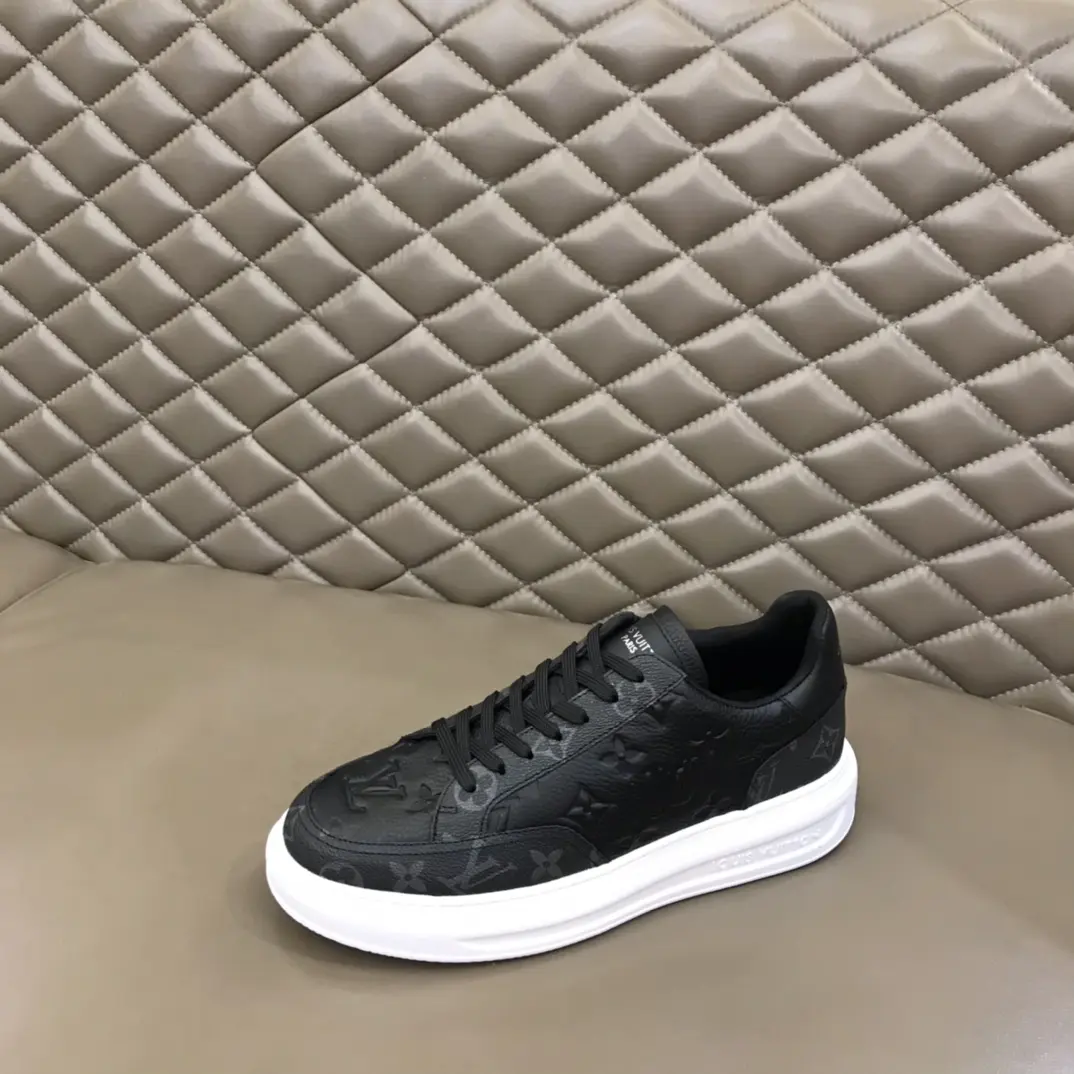 LV 2022 Beverly Hills sneakers in black