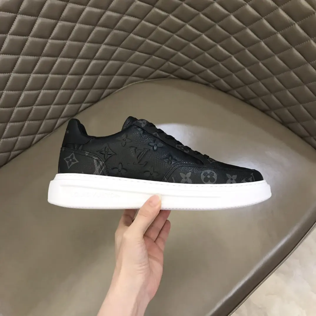 LV 2022 Beverly Hills sneakers in black