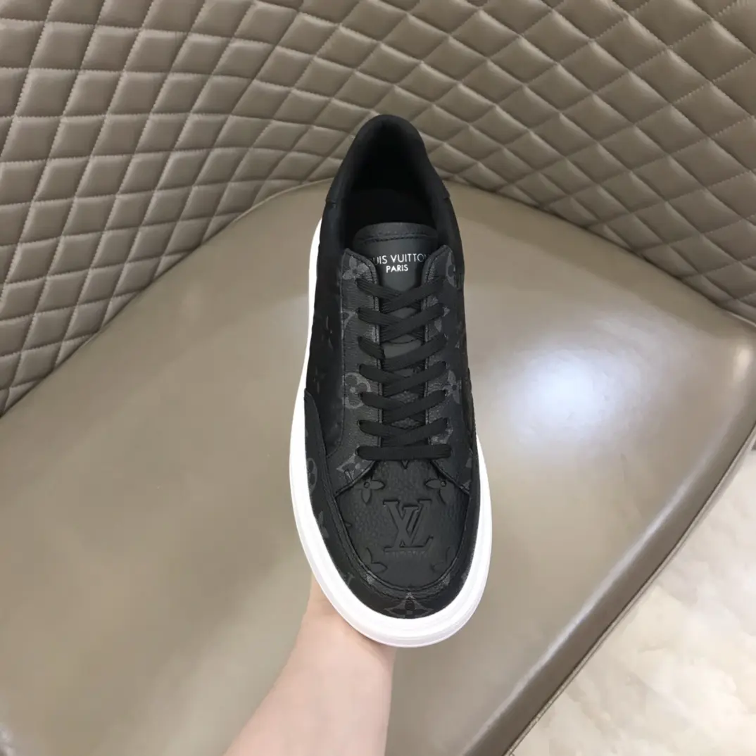 LV 2022 Beverly Hills sneakers in black