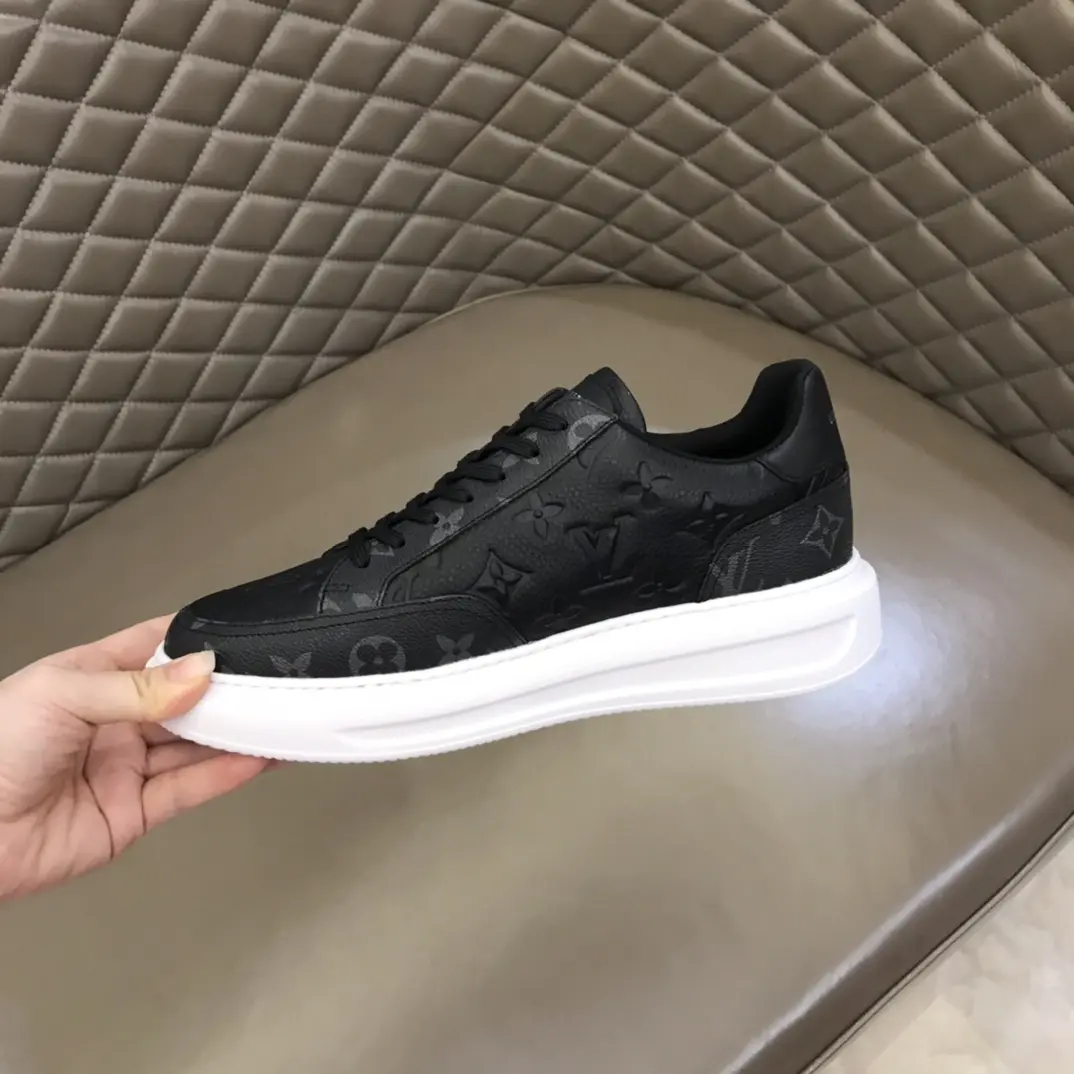 LV 2022 Beverly Hills sneakers in black