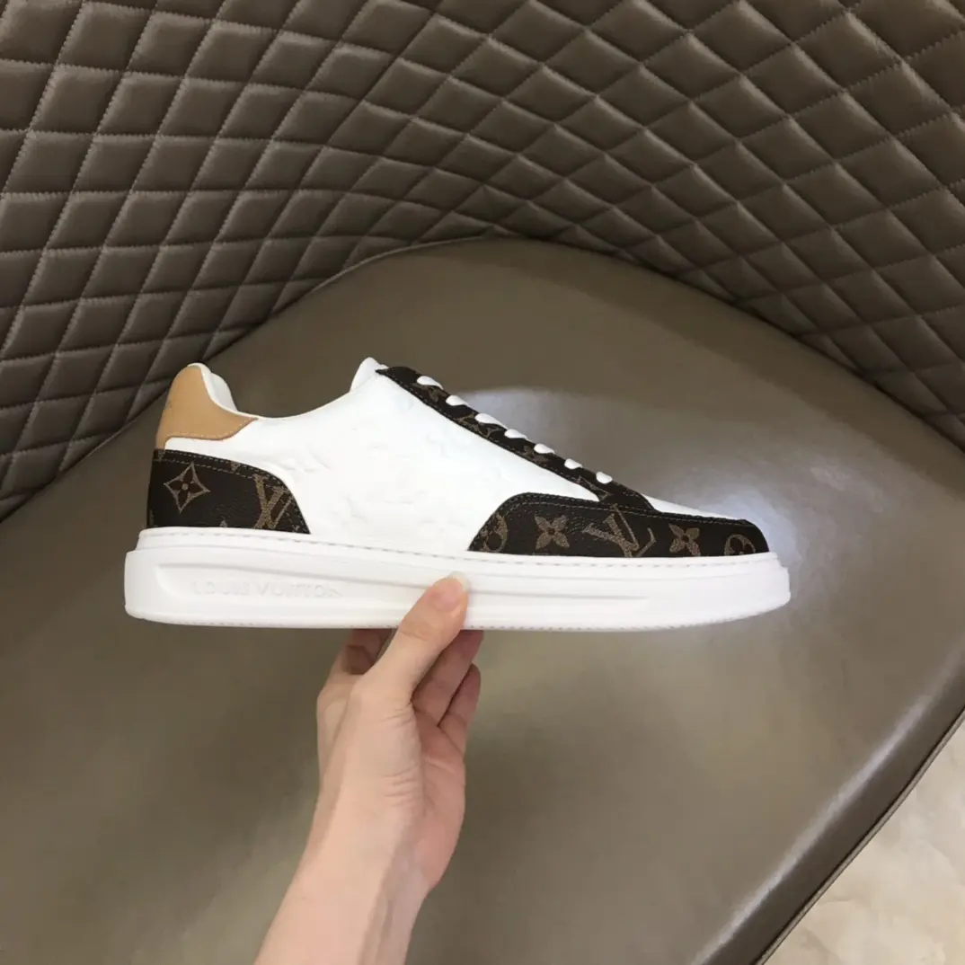 LV 2022 Beverly Hills sneakers in black