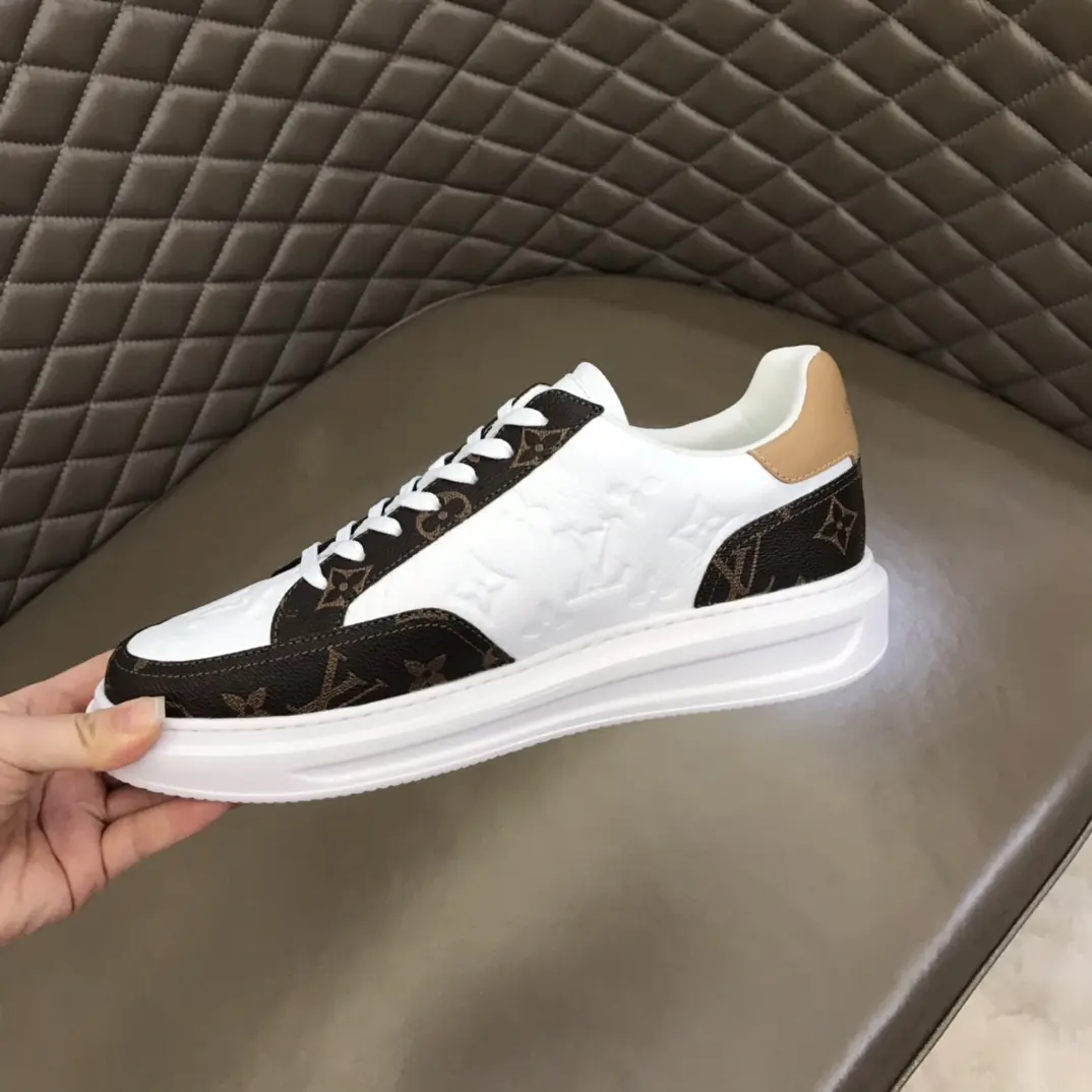 LV 2022 Beverly Hills sneakers in black