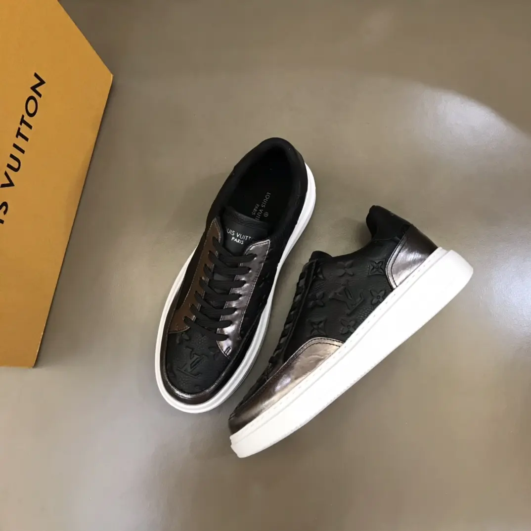 LV 2022 Beverly Hills sneakers in black