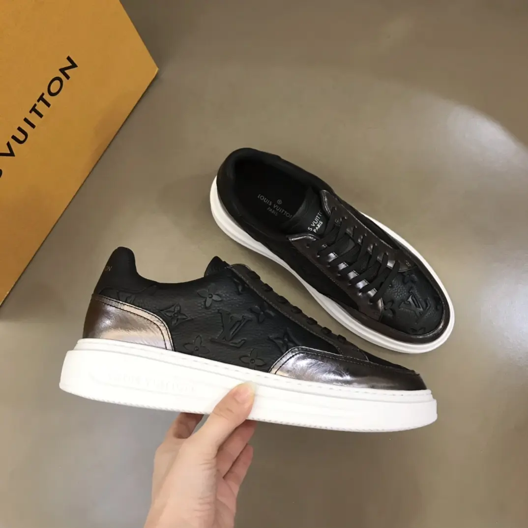 LV 2022 Beverly Hills sneakers in black