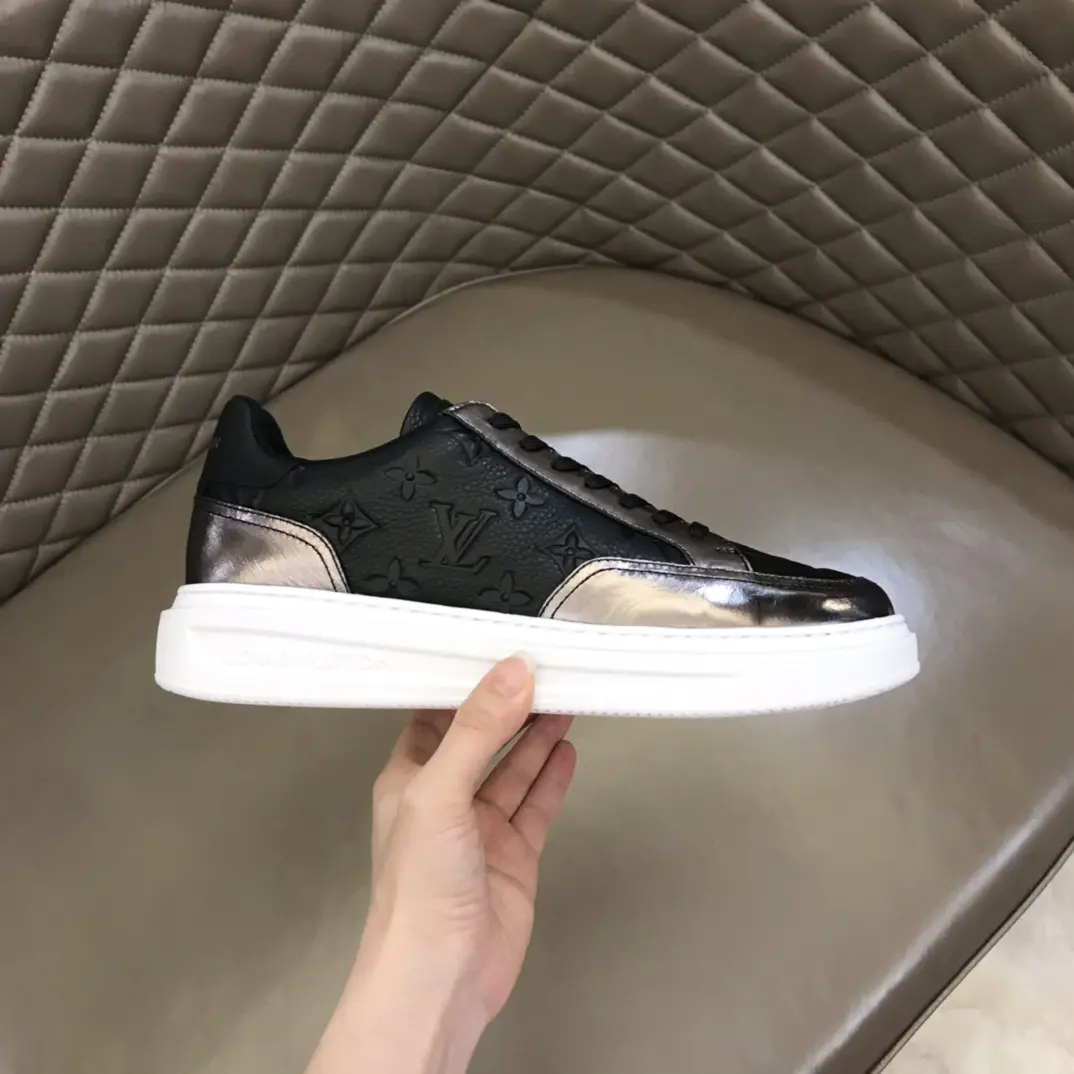 LV 2022 Beverly Hills sneakers in black