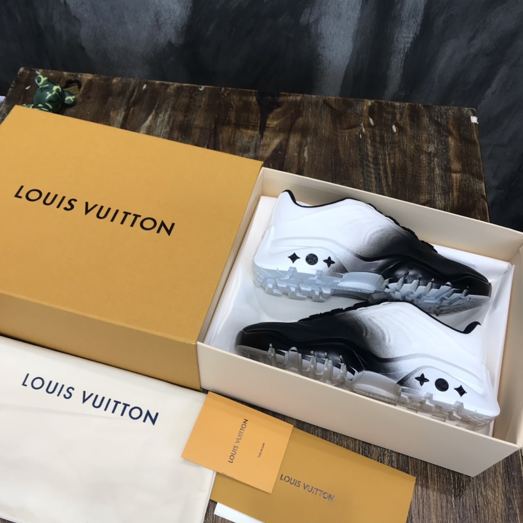 lv Sneakers Millenium  in White with Bl