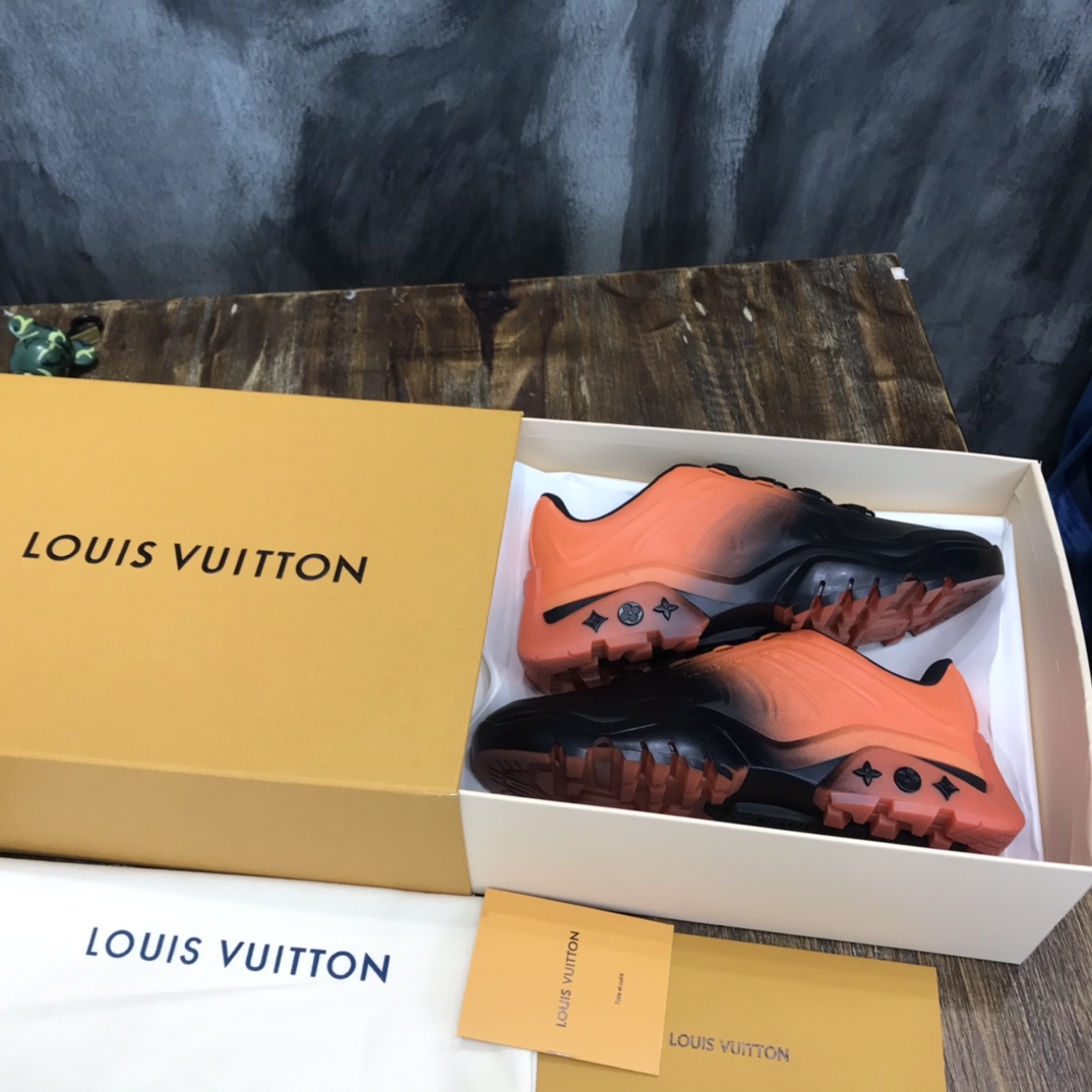 lv Sneakers Millenium  in Orange with B