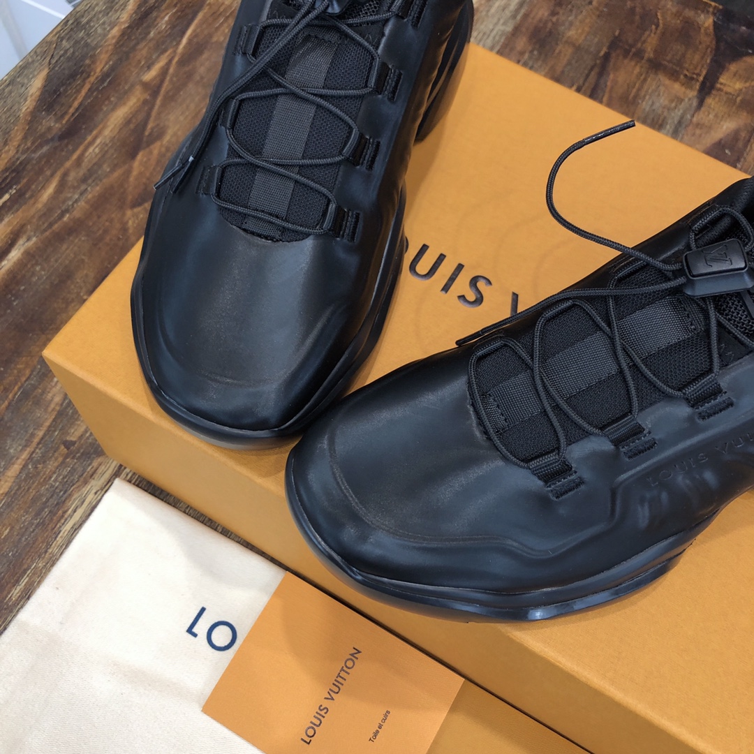 lv Sneakers Millenium  in Black