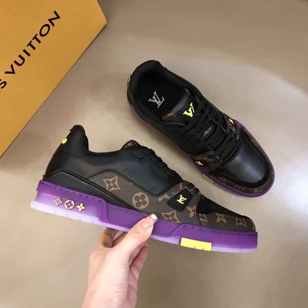 lv Sneaker Trainer in Purple