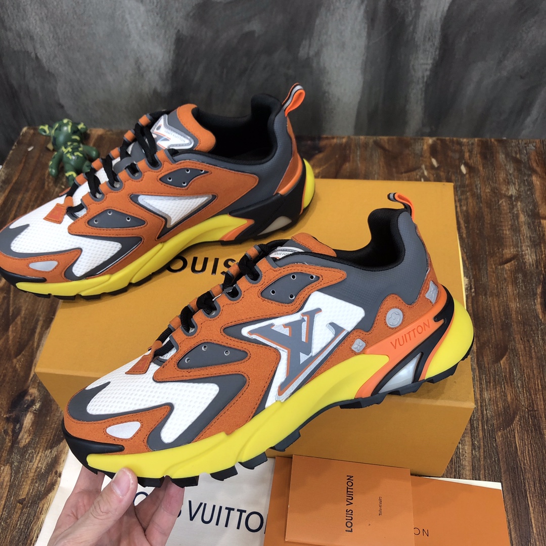 lv Sneaker Runner Tatic in Orange