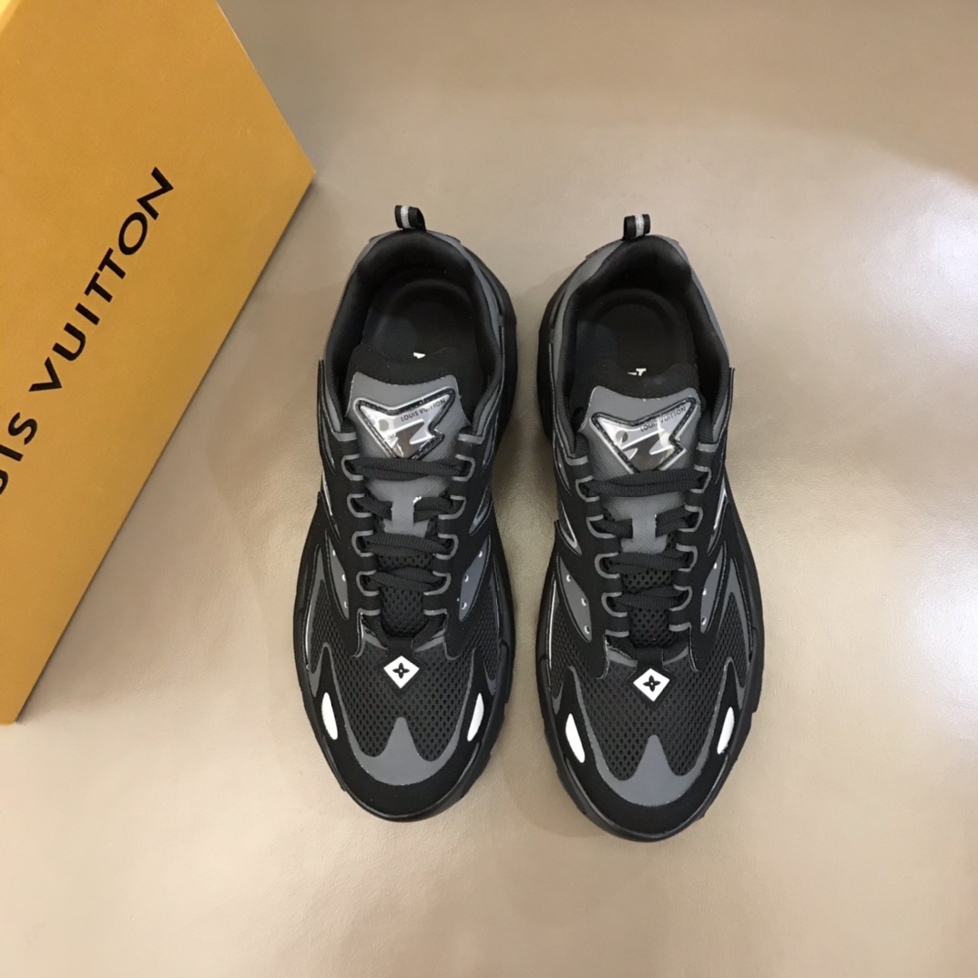 lv Sneaker Runner Tatic in Black