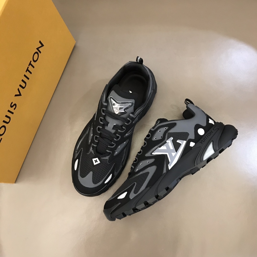 lv Sneaker Runner Tatic in Black