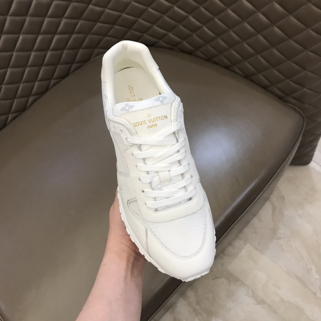 lv Sneaker Run Away in White 