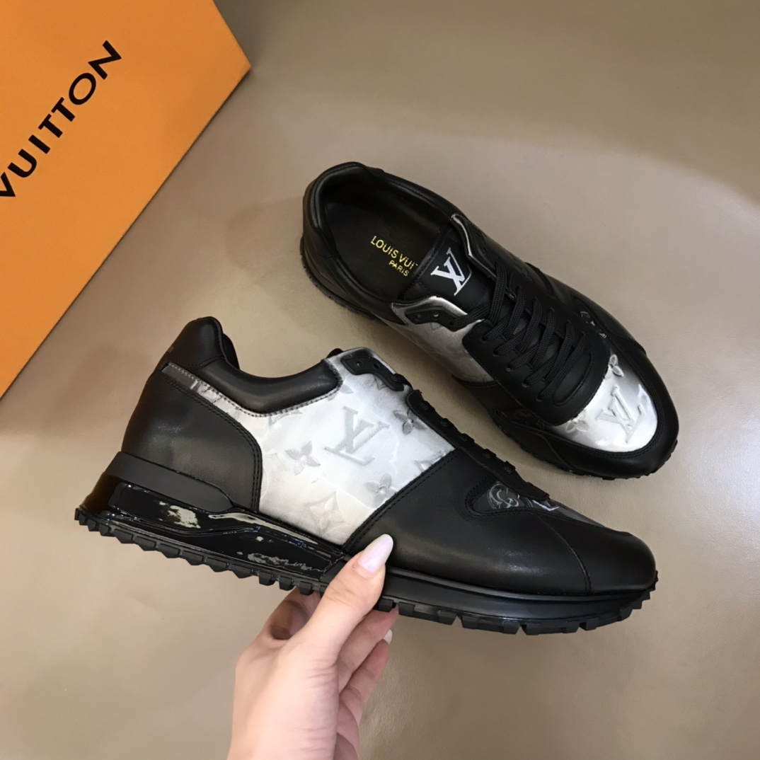 lv Sneaker Run Away in Black