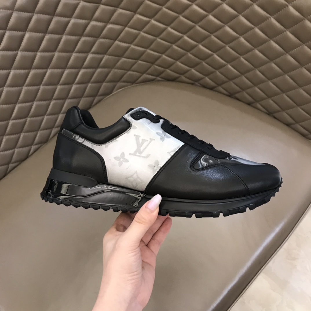 lv Sneaker Run Away in Black