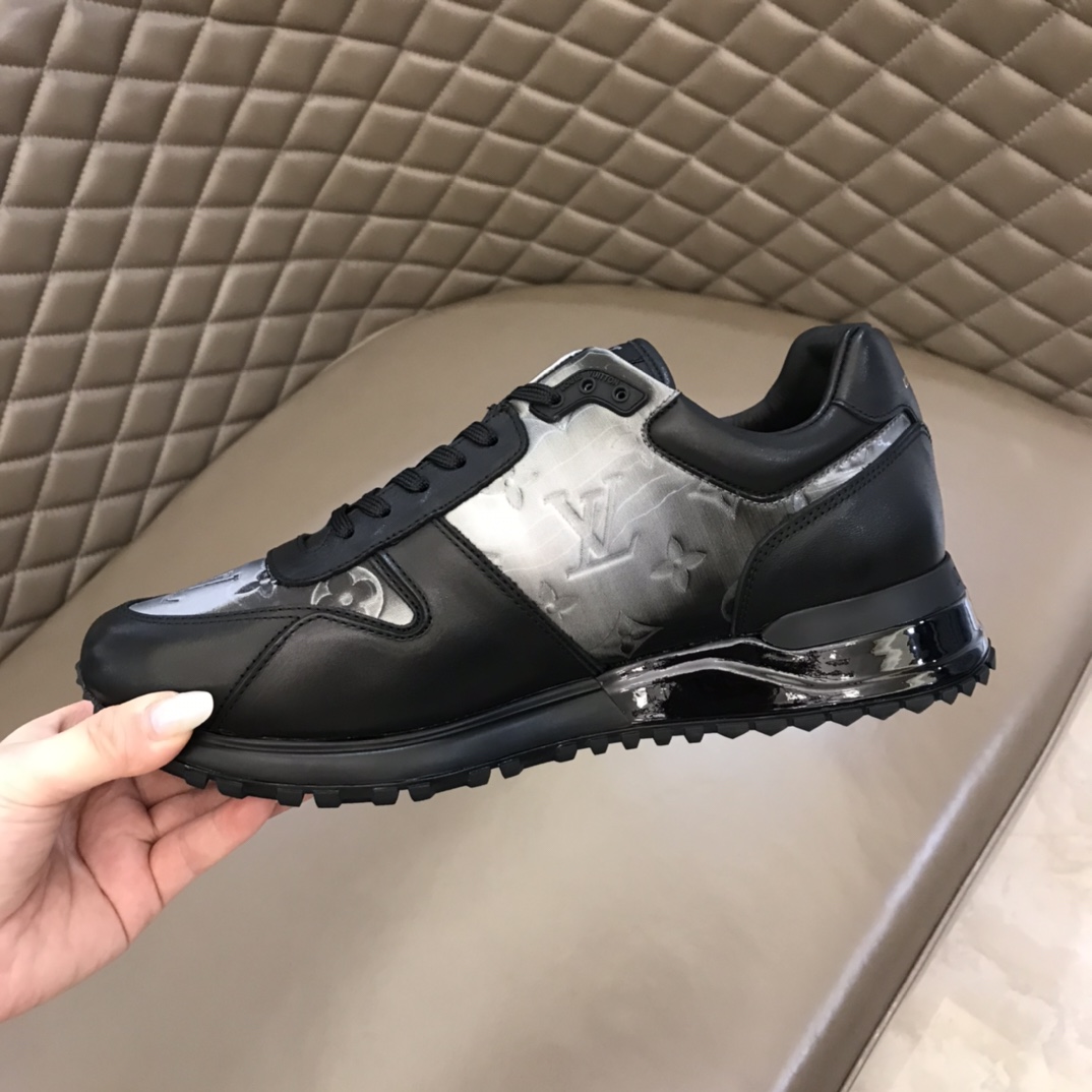 lv Sneaker Run Away in Black