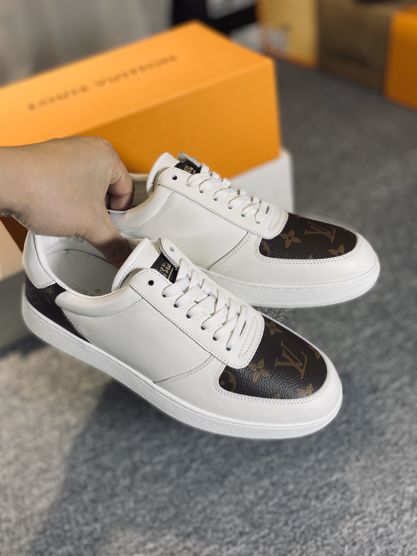lv Sneaker Rivoli in White with Brown