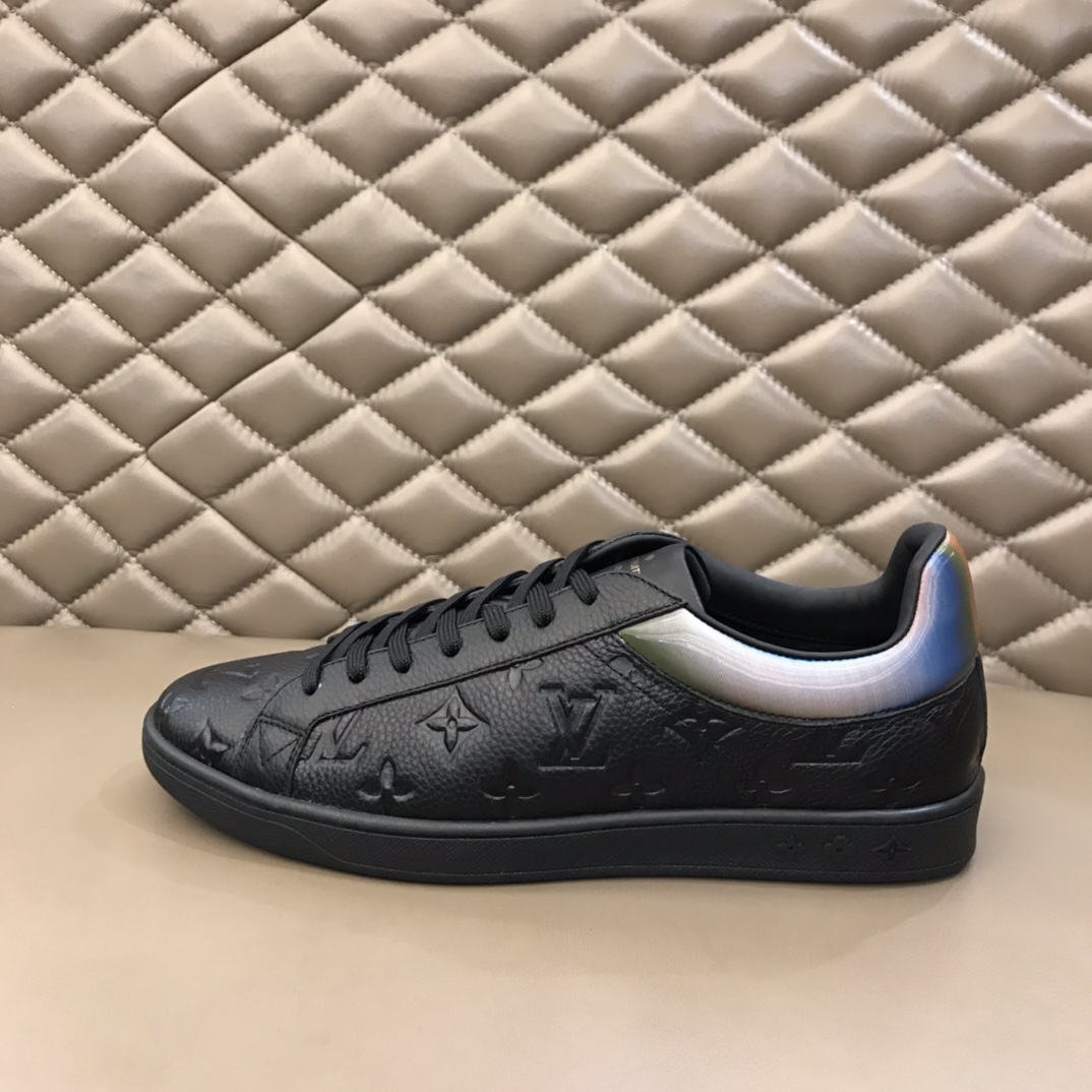 lv Sneaker Rivoli in Black