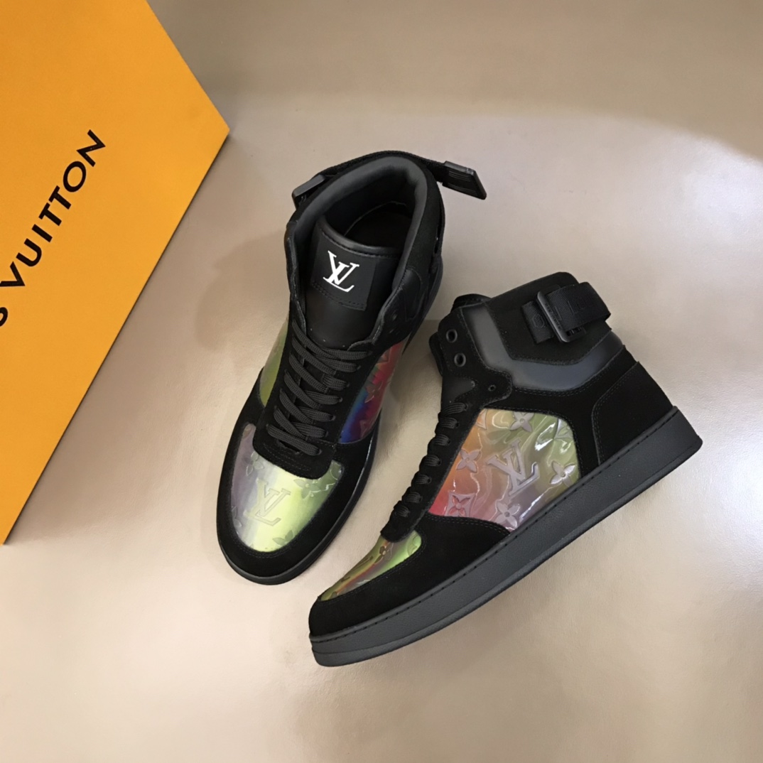 lv Sneaker Rivoli in Black