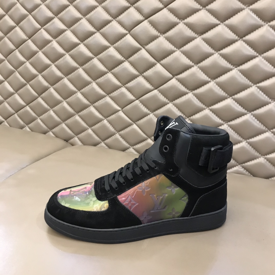 lv Sneaker Rivoli in Black