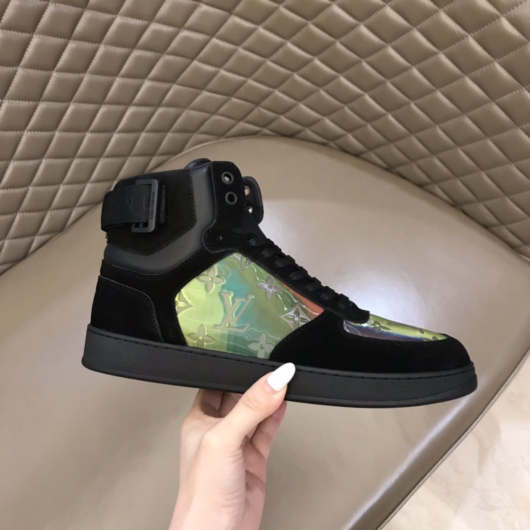 lv Sneaker Rivoli in Black