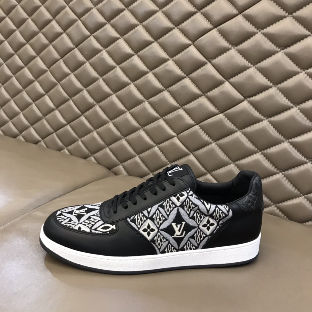 lv Sneaker Rivoli in Black